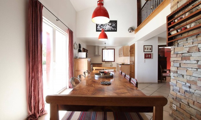 Osses House | Family-Friendly Martirenia Gîte with Full Kitchen Access