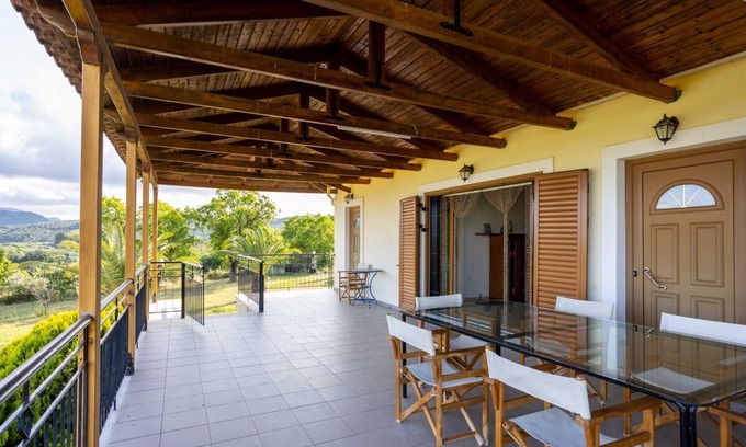Messini House | Marva Residence - Cozy Retreat for Family Getaways