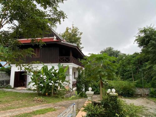 Luang Prabang House | Exceptional Stay at Mary’s Home Stay - Child Friendly Oasis