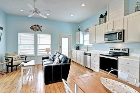 Port Aransas House | Exceptional Holiday Homes in TX with Pool & Family Fun