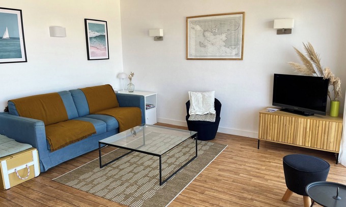 Quiberon Apartment | Discover Maryland's Sea View Port Haliguen with Pool & Spa