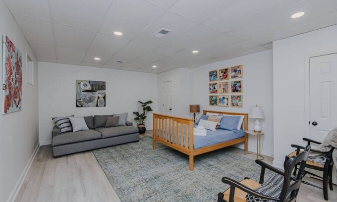 Greensboro Apartment | Marys Gatehouse Apartment: Guest Rated 9.8, Pet Friendly Stay