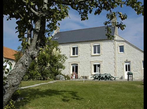 Le Planet Bed & Breakfast | Family-Friendly Getaway at Maryse et Jean-Pierre Hotel