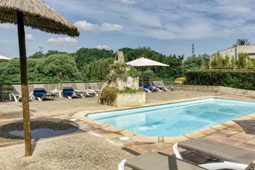 Llampaies House | Experience La Masía Grande de Can Gat Vell - A Family Retreat