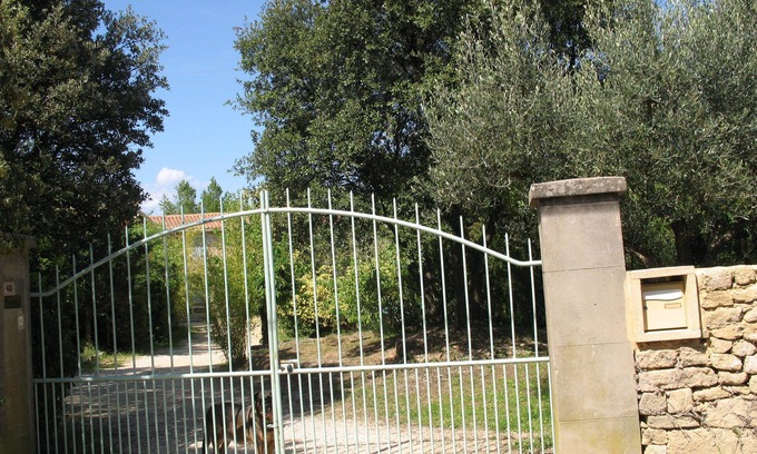 Vers-Pont-du-Gard House | Discover Mas Blauvac: Poolside Retreat Near Uzes