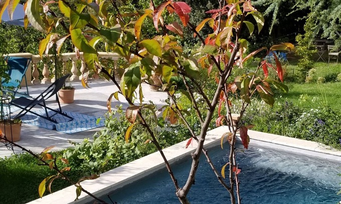 Cros House | Serene Mas Cévenol: Ocean Views & Relaxing Spa Retreat