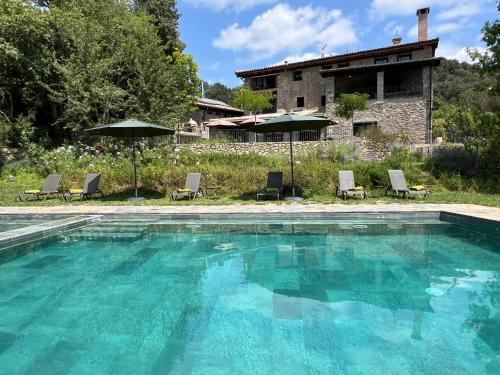 Sant Feliu de Pallerols Cabin | Discover MAS CAMPASSOL: Oceanfront Oasis with Top Amenities