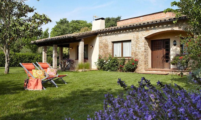 Parlava House | Experience Mas can Salvi: Oceanfront Comfort Awaits