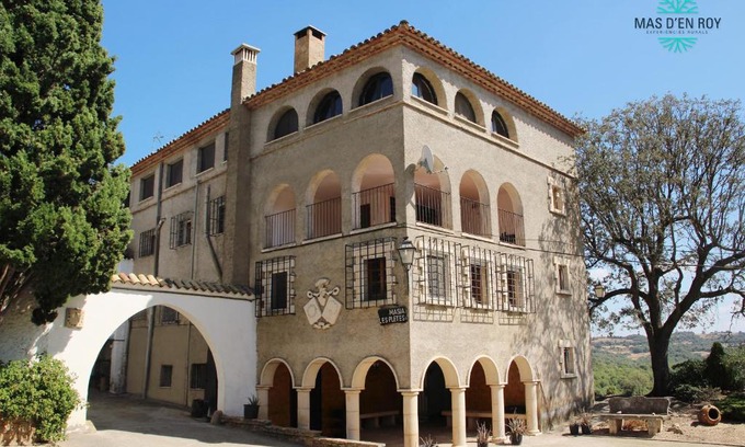 Artesa de Segre House | Experience Comfort at Mas d'en Roy with Pool & Pet Friendly