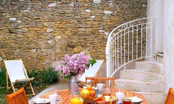 Soupex House | Relaxing Farmhouse Retreat for 30 Near Toulouse & Carcassonne