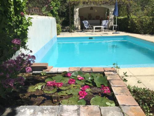 Draguignan House | Experience Mas de Fontclovisse: Oceanfront Bliss Awaits