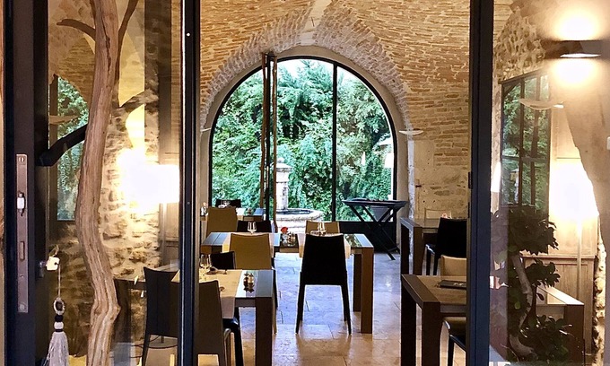 Bellegarde Bed & Breakfast | Experience Mas de l'Espérance with Pool & Spa Amenities