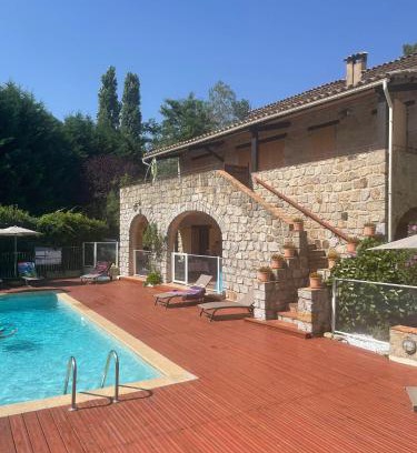 Saint-Andeol-de-Vals Apartment | Unwind at Mas De Sarjac: Family-Friendly Oceanfront Escape