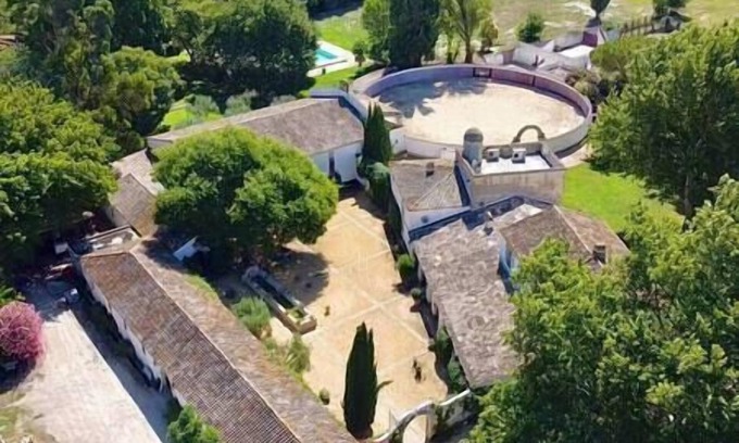 Arles Villa | Experience Mas des Bécasses: Private Estate with Ocean Views