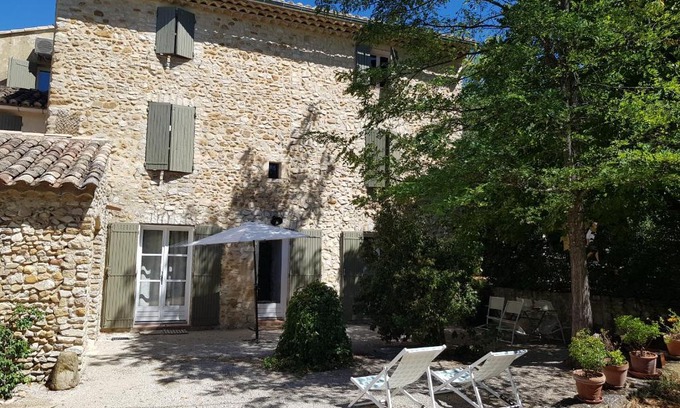 Sablet Apartment | Pet-Friendly Escape at Mas du Cheval Long, Rated 8.8/10