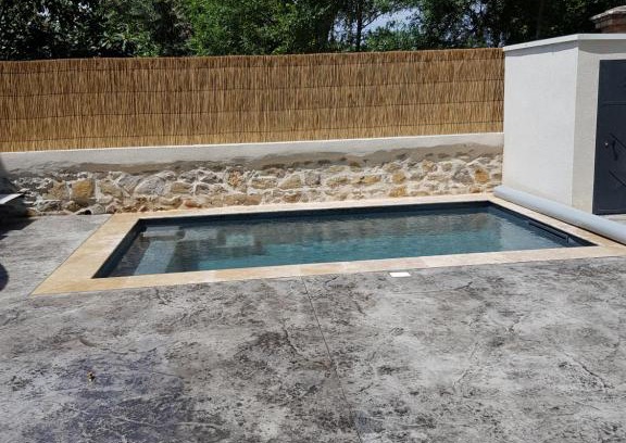 Le Cailar House | Enjoy Family-Friendly Stay at Mas Les Saules with Pool