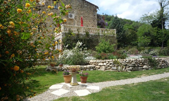 Reynes Apartment | Experience Mas Pallares: Guest Rated 10/10 with Pool & Hot Tub