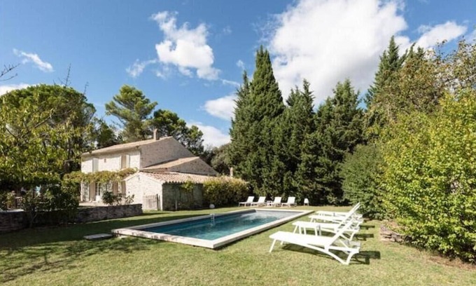 Bollene House | Tranquil Retreat with Heated Pool and Jacuzzi Amidst Vines