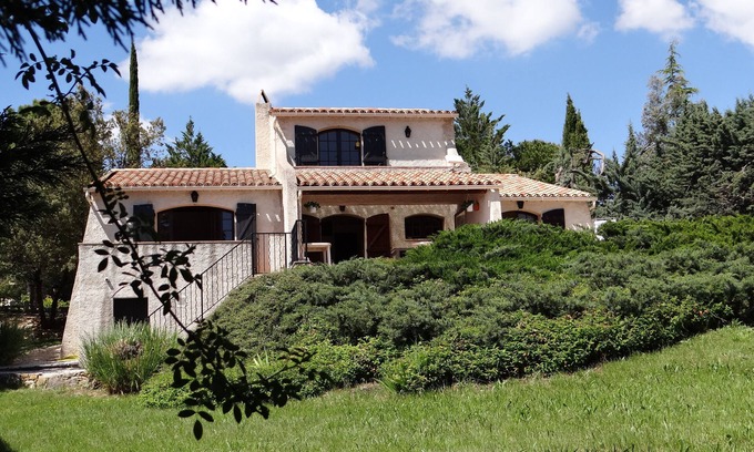 Tourtour House | Inviting Mas Provençal with Pool and Large Shaded Terrace