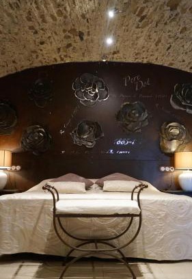 Mollet de Peralada House | Experience Oceanfront Relaxation at Mas Renart Hotel