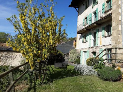 Saillagouse Bed & Breakfast | Guest Rated 9.3! Mas Rondole - Family-Friendly B&B