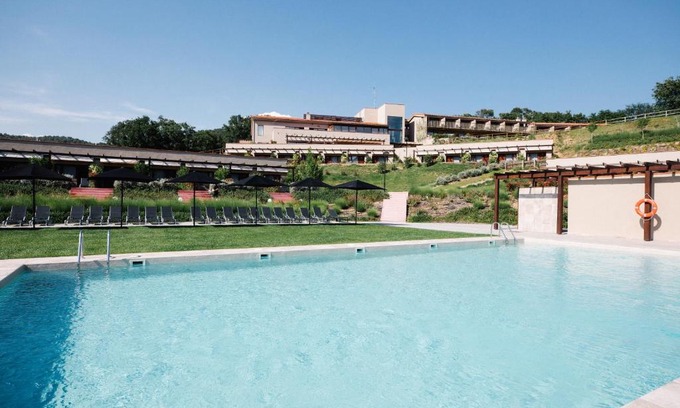 Vallromanes Hotel | Experience Mas Salagros EcoResort & SPA with Ocean View Amenities