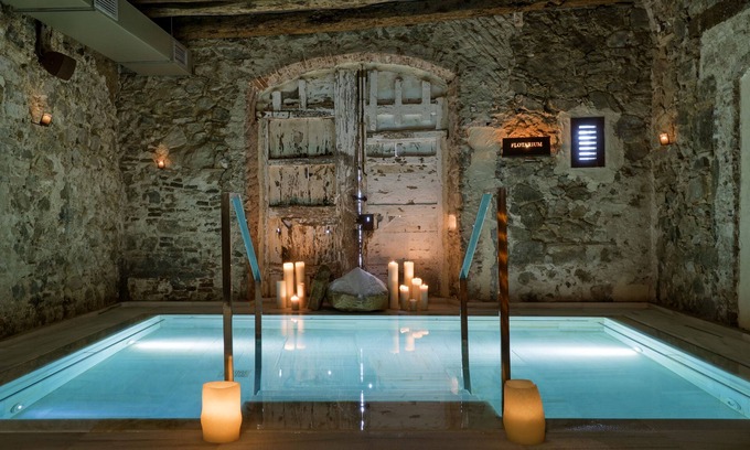 Vallromanes Hotel | Eco-Friendly Escape at Mas Salagros Ecoresort & Aire Baths