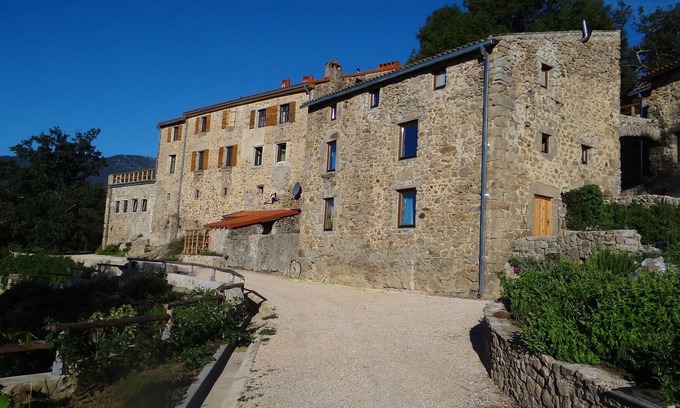 Corsavy House | Mas Vilalte: A Historic Mansion Amidst Scenic Mount Canigo