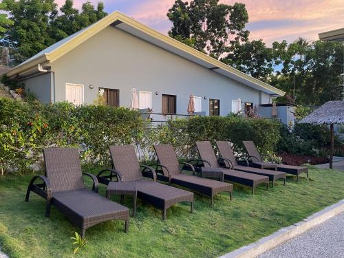 Santander Resort | Oceanfront Masayahin Cabanavillas with Pool & Restaurant