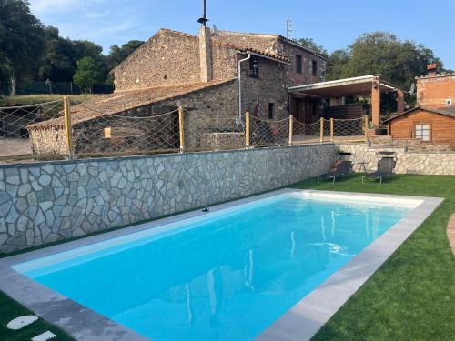 Macanet de la Selva Villa | Relax at Masia Can Vilar: 4-Star Haven with Pool