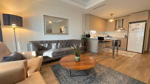 Maslak Apartment | Experience Comfort at Maslak 1453 Residence with Pool