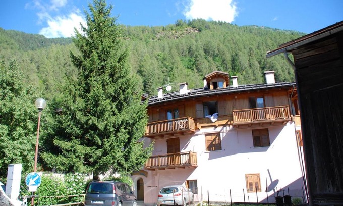 Commezzadura House | Family-Friendly Retreat at Maso Anna with Pet Amenities
