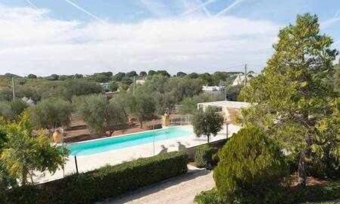 Old Town Cisternino Apartment | Discover Masseria Carperi - Trullo degli Anelli Retreat
