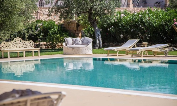 Ugento Hotel | Family Suite at 3373 Masseria Cucuruzza with Pool & Breakfast