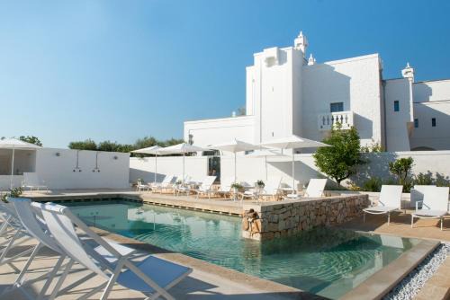 Polignano a Mare House | Elegant Masseria Le Torri: 4-Star Oceanfront Getaway