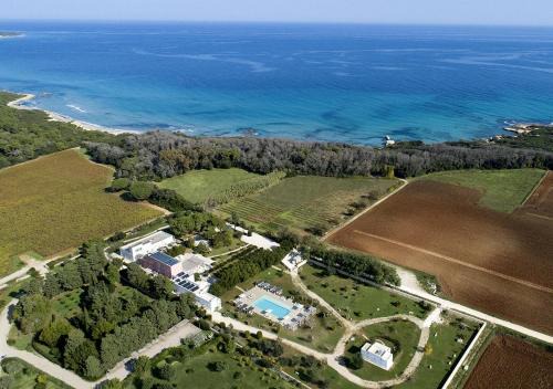 Otranto Hotel | Relaxing Masseria Mongiò dell'Elefante with Ocean Views