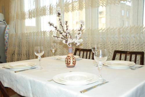 Nor-Nork Apartment | Budget-Friendly Massiv Apt with Family Amenities & Accessibility