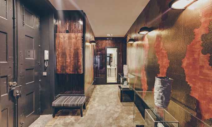 Misericordia Apartment | Elegant Deco Retreat in Bica with Spa & Kitchen Amenities