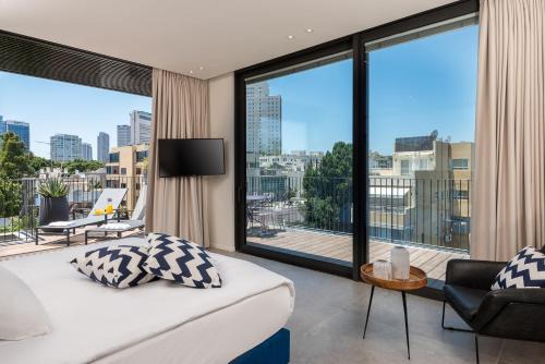 Tel Aviv City Center Apartment | Discover Master Shenkin: Pet-Friendly 4-Star Stay