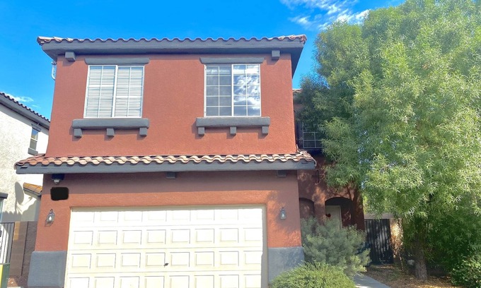 Enterprise House | Budget-Friendly Master Suite with Pet and Family Amenities