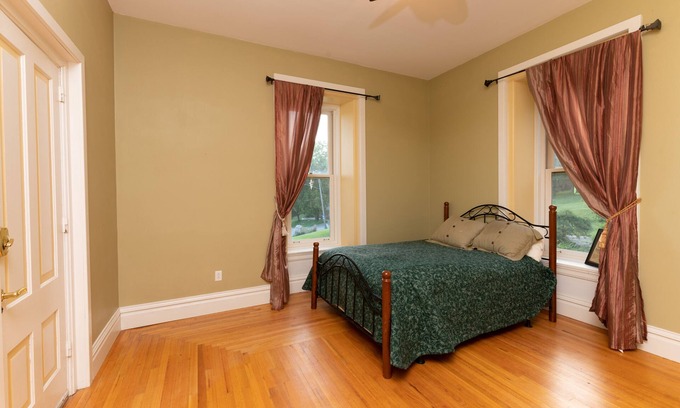 Elkader House | Unique Master Suite Experience at Elkader Jailhouse Inn