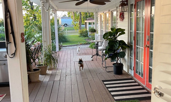 Bluffton House | Master Suite with Private Deck Near Savannah & HHI