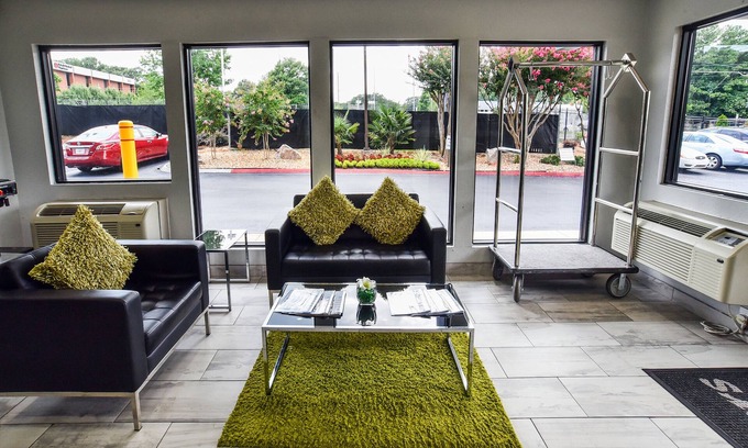 Tucker Hotel | Comfortable Stay at Masters Inn Tucker with Pool & Breakfast