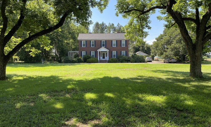 Trenton Bed & Breakfast | Historic Federal Masters Rental in Edgefield County