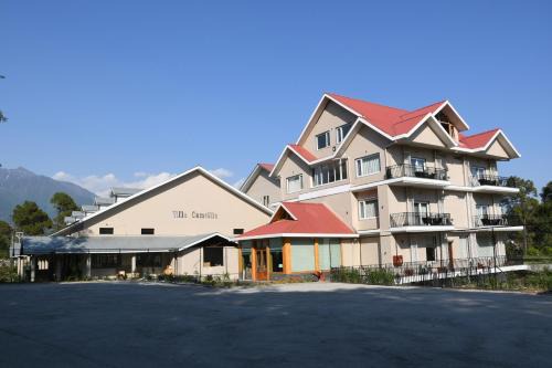Palampur Hotel | Discover Mastiff Villa Camellia: 4-Star Family Retreat