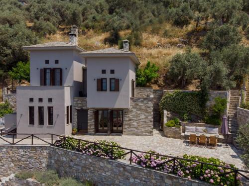 South Pelion Villa | Pet-Friendly Escape at Mata's House Pelion with Breakfast