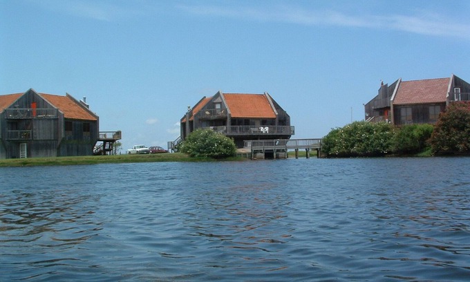 Matagorda Condo | Beachside Matagord Dunes Town House with Pool & Pet-Friendly