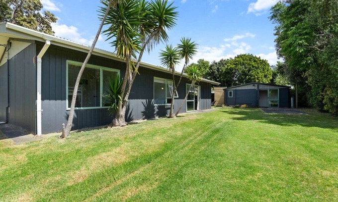 Matapouri House | Matapouri Memories - Oceanfront Family Holiday Home