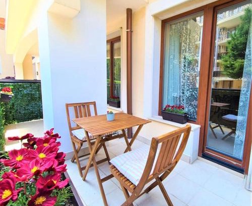 Golden Sands Apartment | Family-Friendly MATEO Golden Sands 2 - A 4-Star Retreat