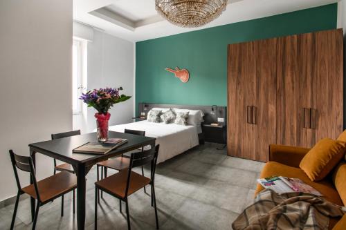 Historical Center House | Materdei Rooms - Vivi Napoli! Camere con angolo cottura Vicino Metro
